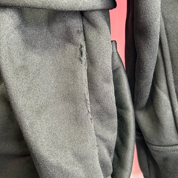 BIG CHILL | Black Double-Breasted Belted Fleece Trenchcoat (Size: M) - Picture 16 of 16